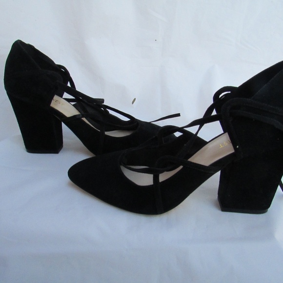Nine West Elegant Black Lace up Heels - Picture 4 of 7